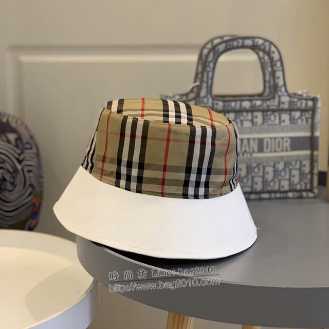 Burberry男女同款帽子 巴寶莉格紋雙面漁夫帽遮陽帽  mm1635